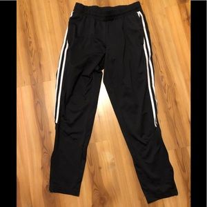 Athletic pants